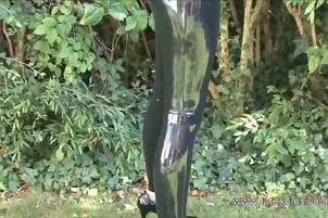 Outdoor latex babe Olivias high heels and shiny rubber fetish