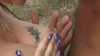 Two amateur sluts sharing a giant prick at the poolside